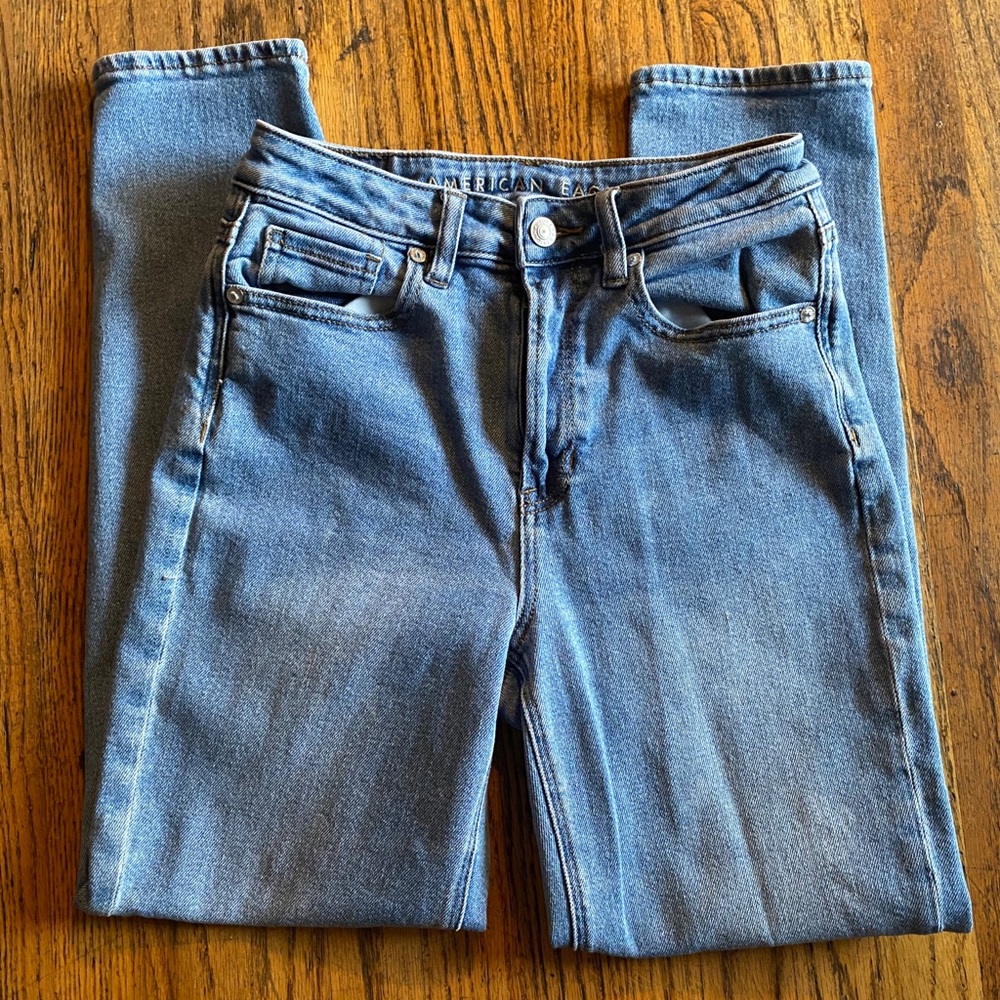 American Eagle 🦅 Mom jeans